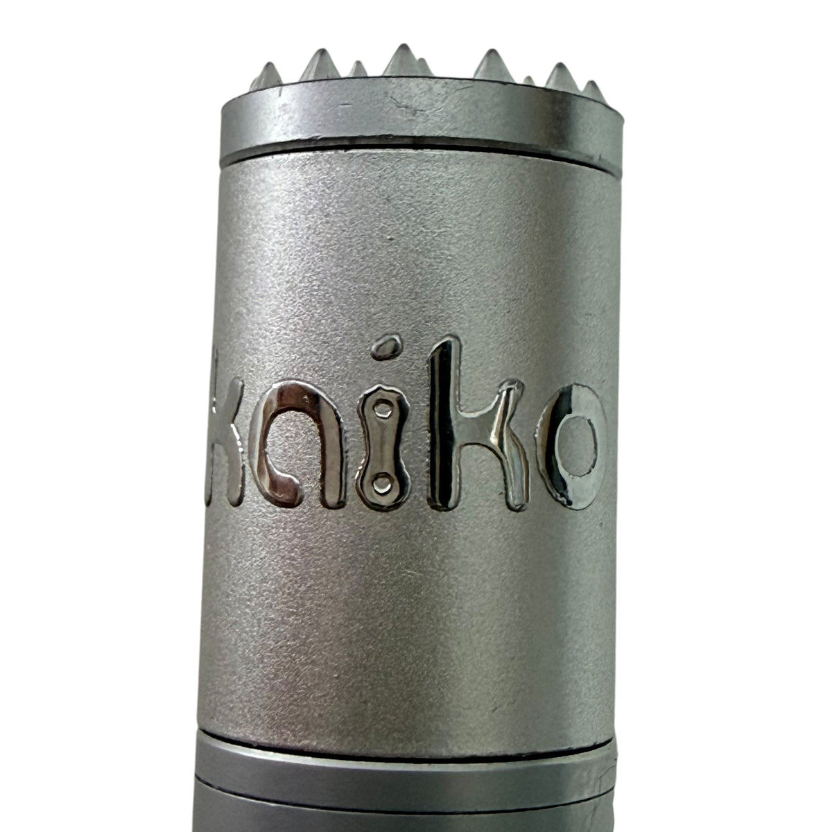 Spikey Spinner Pen by Kaiko