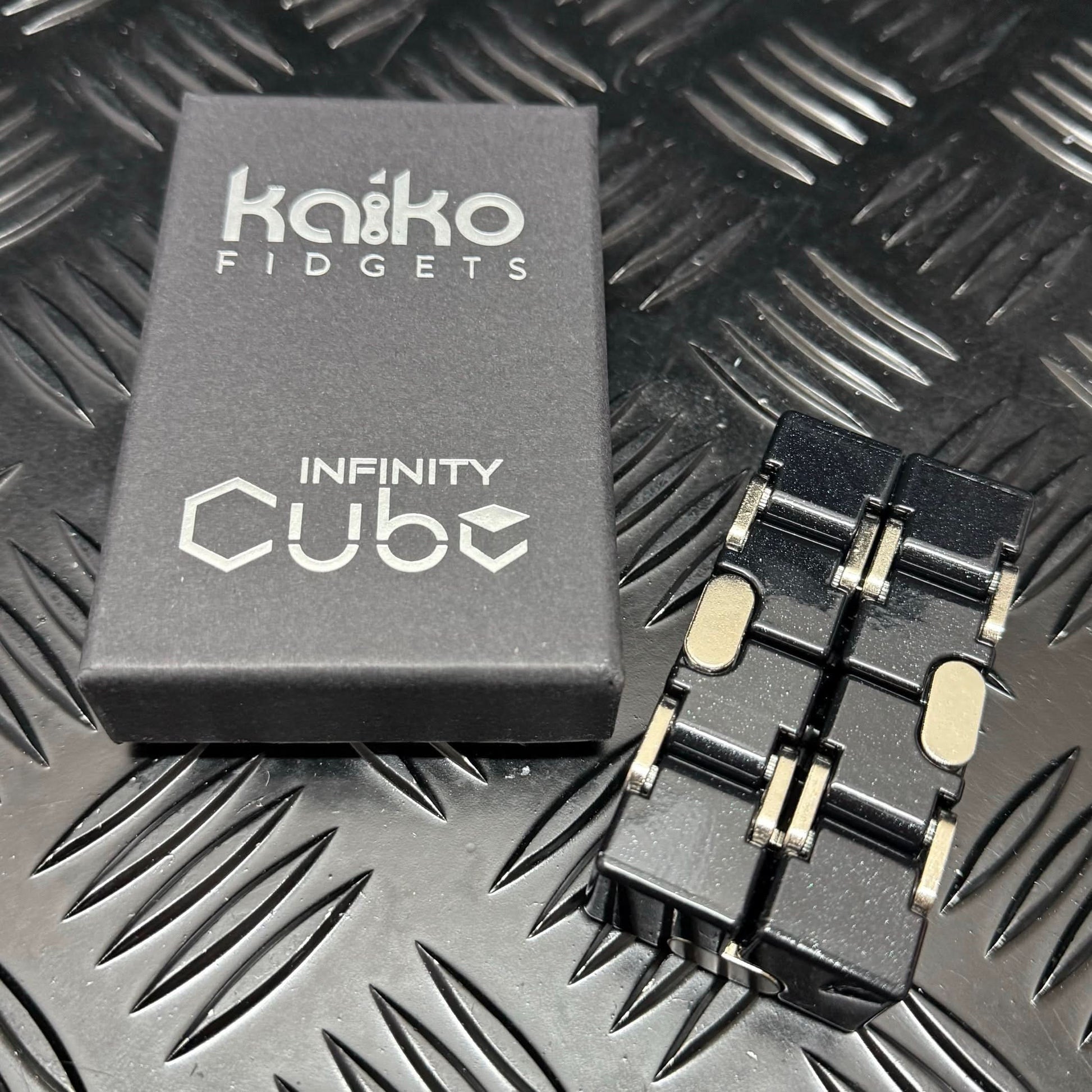 BLACK Metal Infinity Cube Fidget