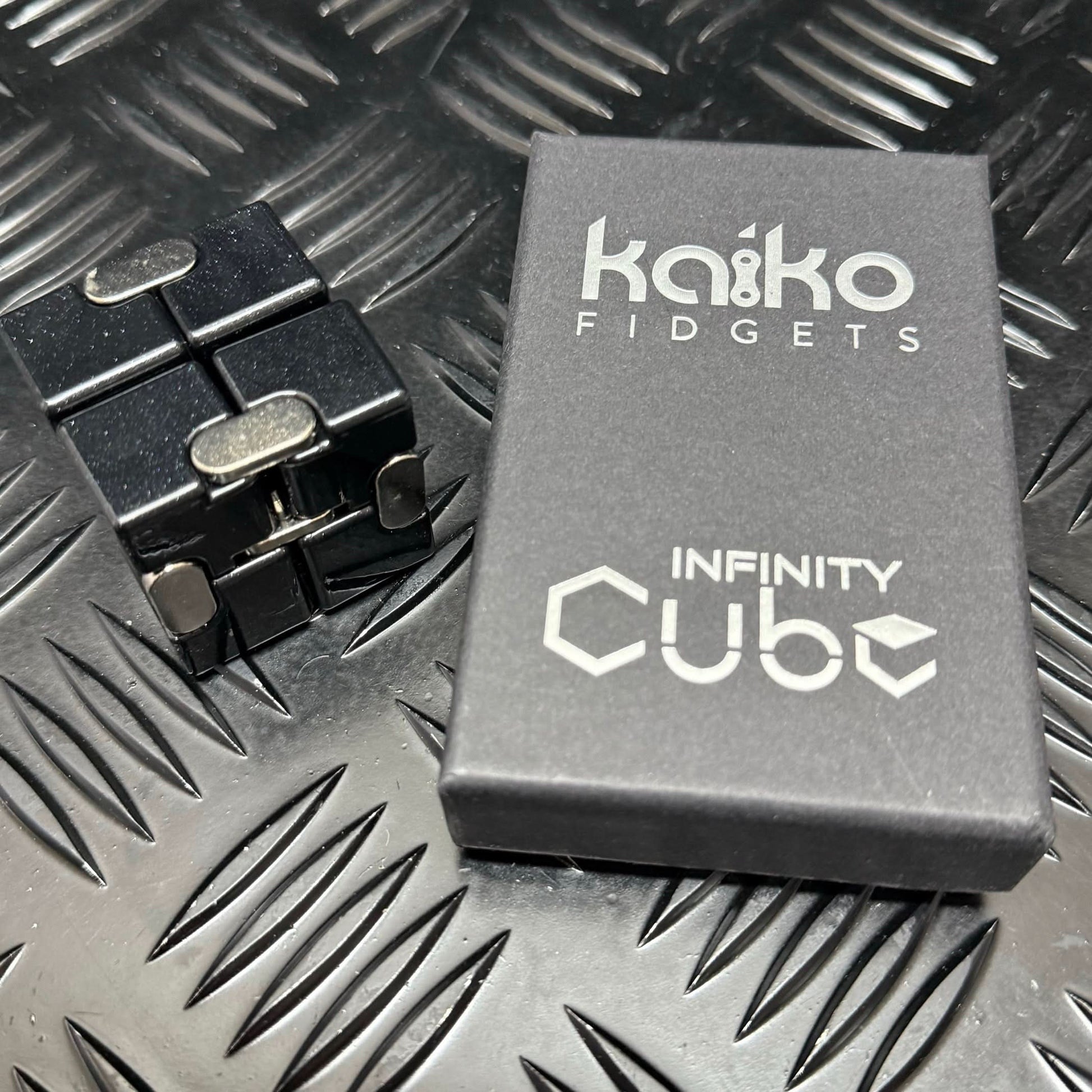 BLACK Metal Infinity Cube Fidget