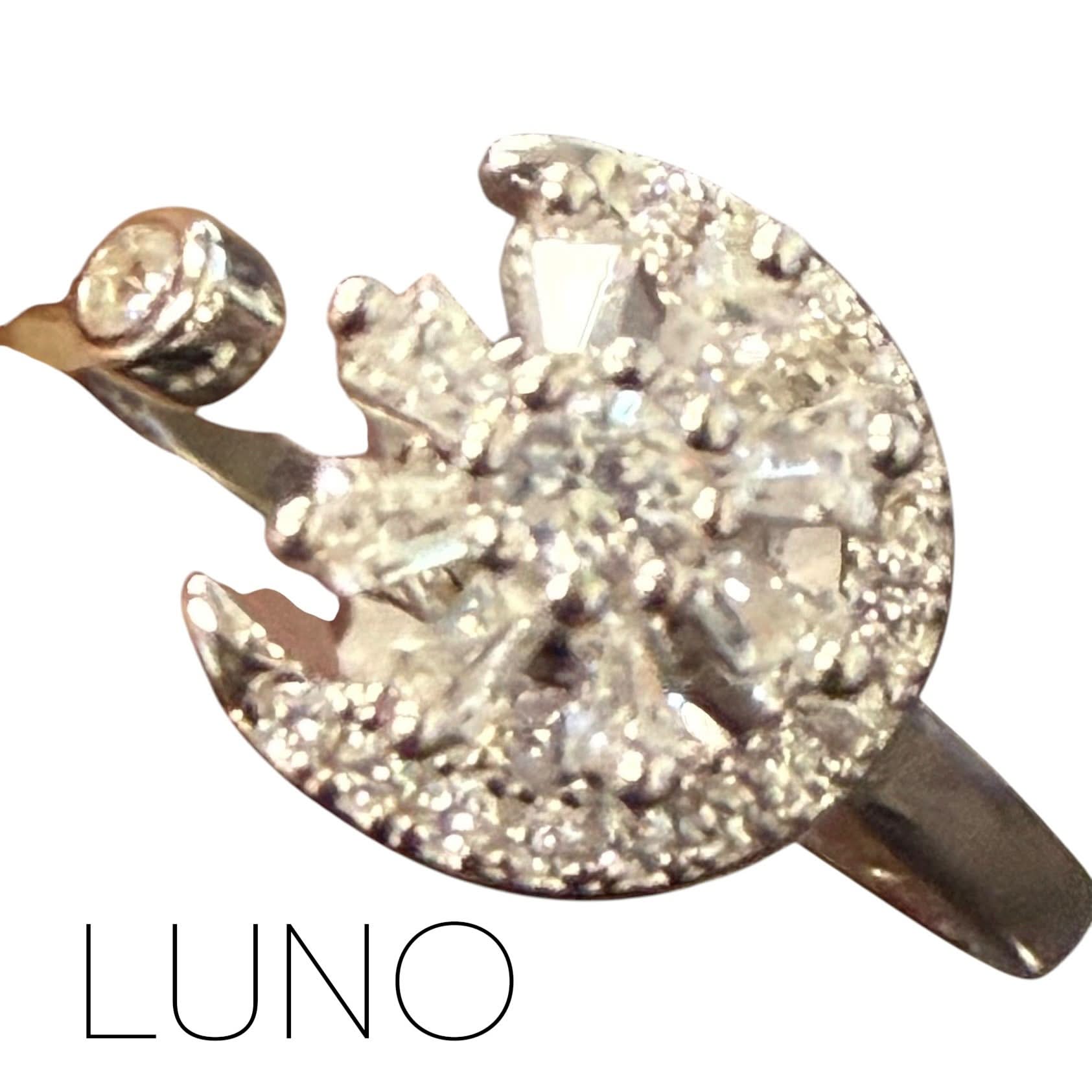 Luno Fidget Ring - Diamante Spinning Flower with Half Moon Surround for Anxiety