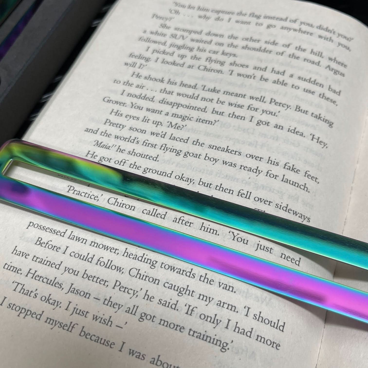 Metal Bookmark with Fidget Hook & Reading Guide - Fidgets not included