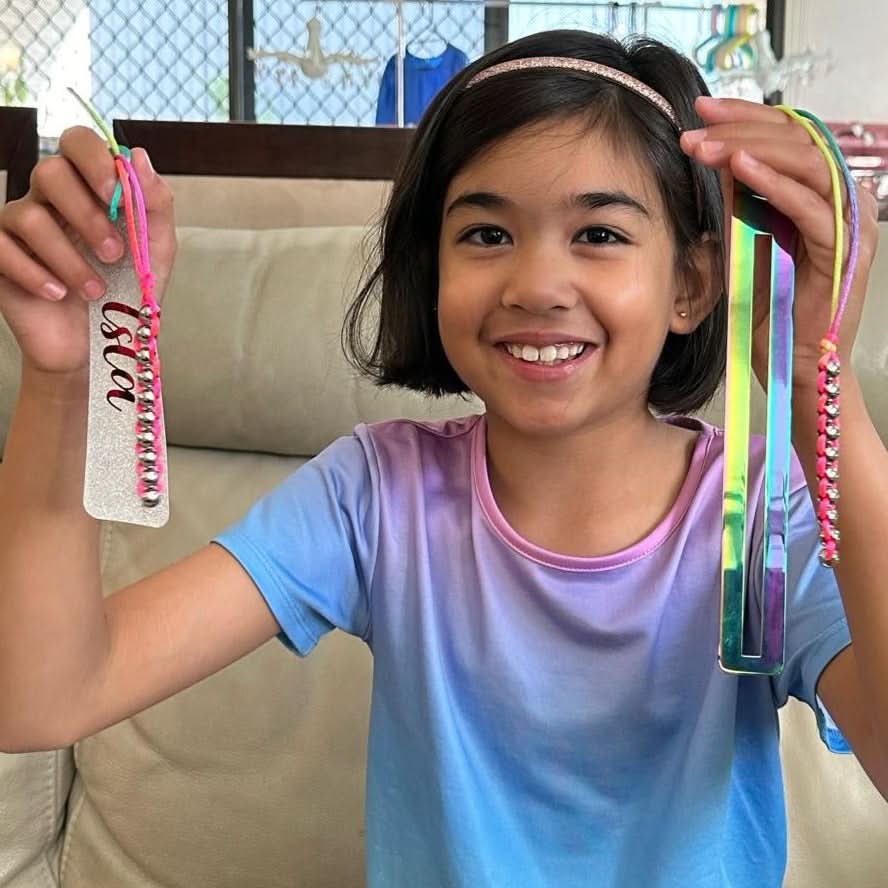 Metal Bookmark with Fidget Hook & Reading Guide - Fidgets not included