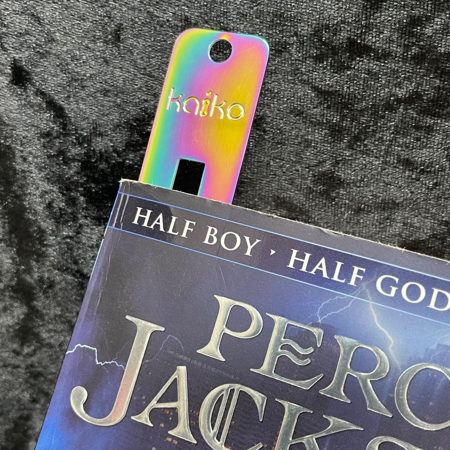 Metal Bookmark with Fidget Hook & Reading Guide - Fidgets not included