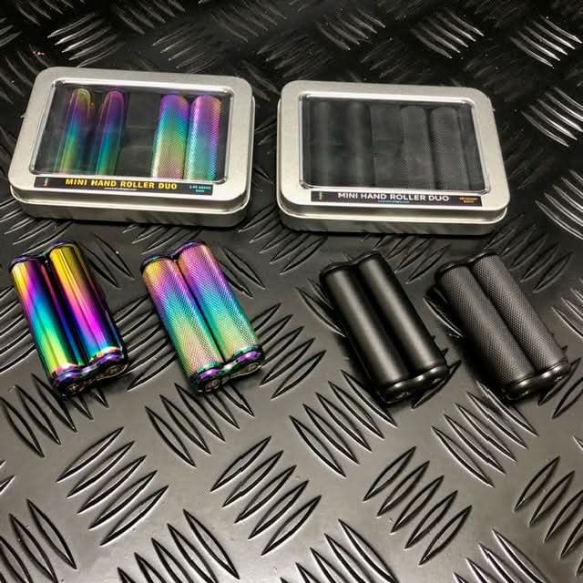 Mini Hand Roller Duo in TIN - twin pack of textured & smooth 145 grams