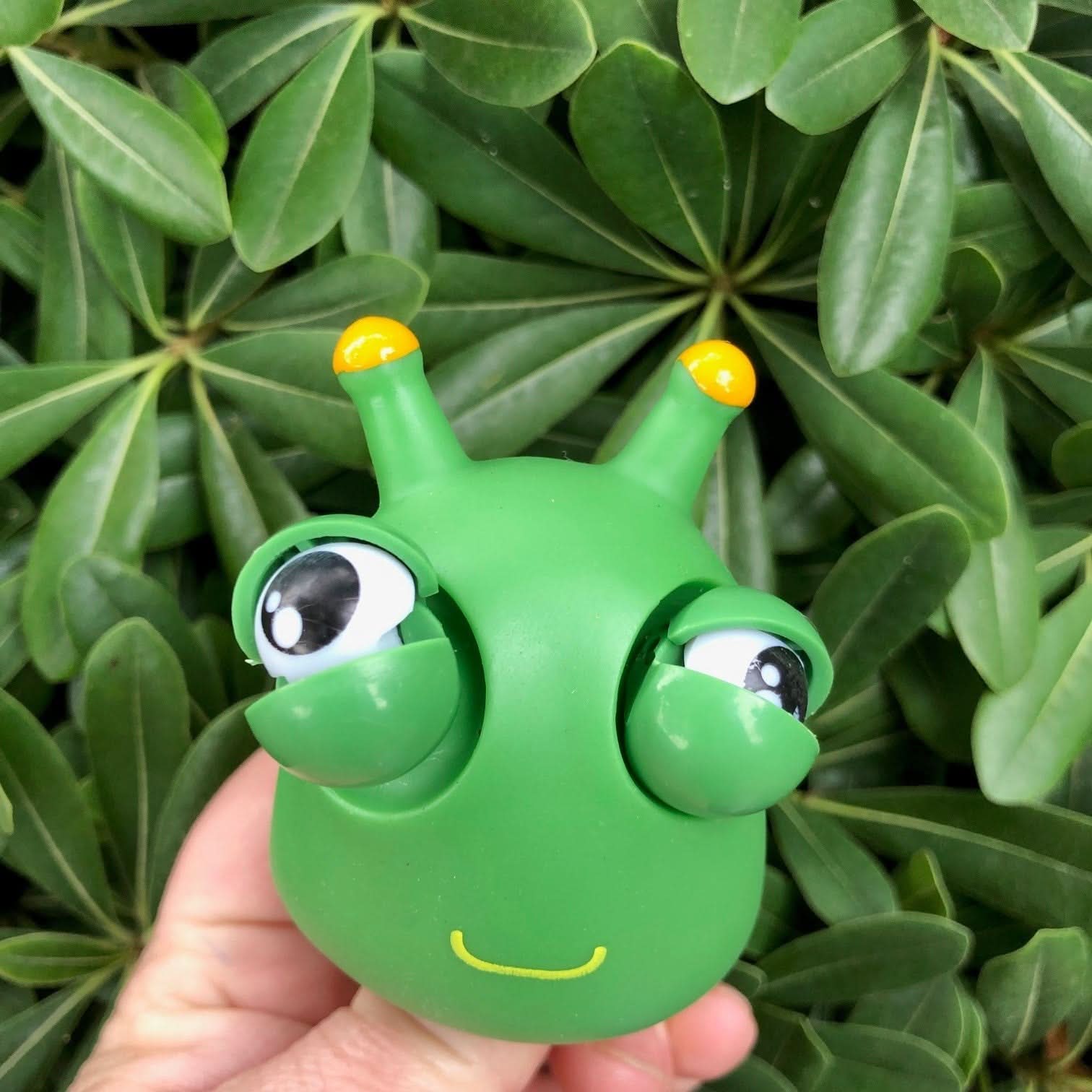 "Slyder" the Eye Popping Caterpillar Fidget