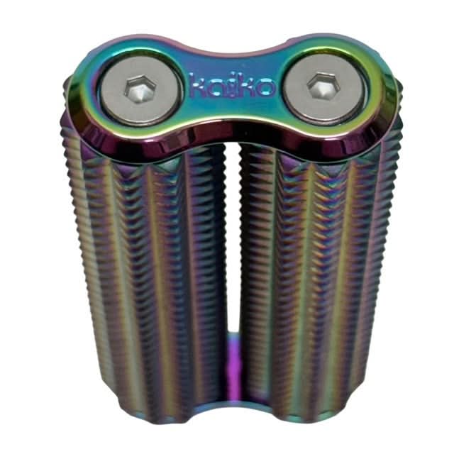 Spikey Hand Roller by Kaiko