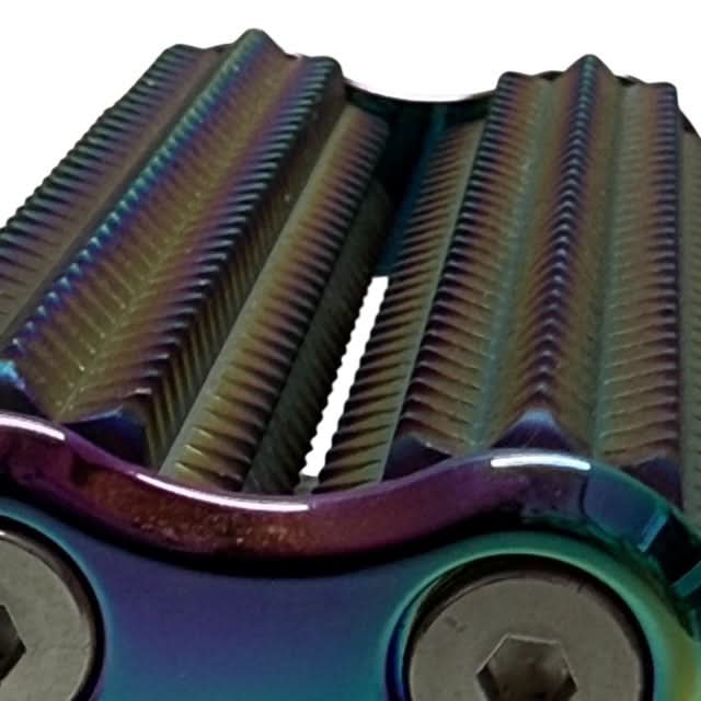 Spikey Hand Roller by Kaiko