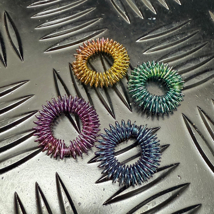 OIL SLICK Finger Spikey DUO by Kaiko - World Exclusive