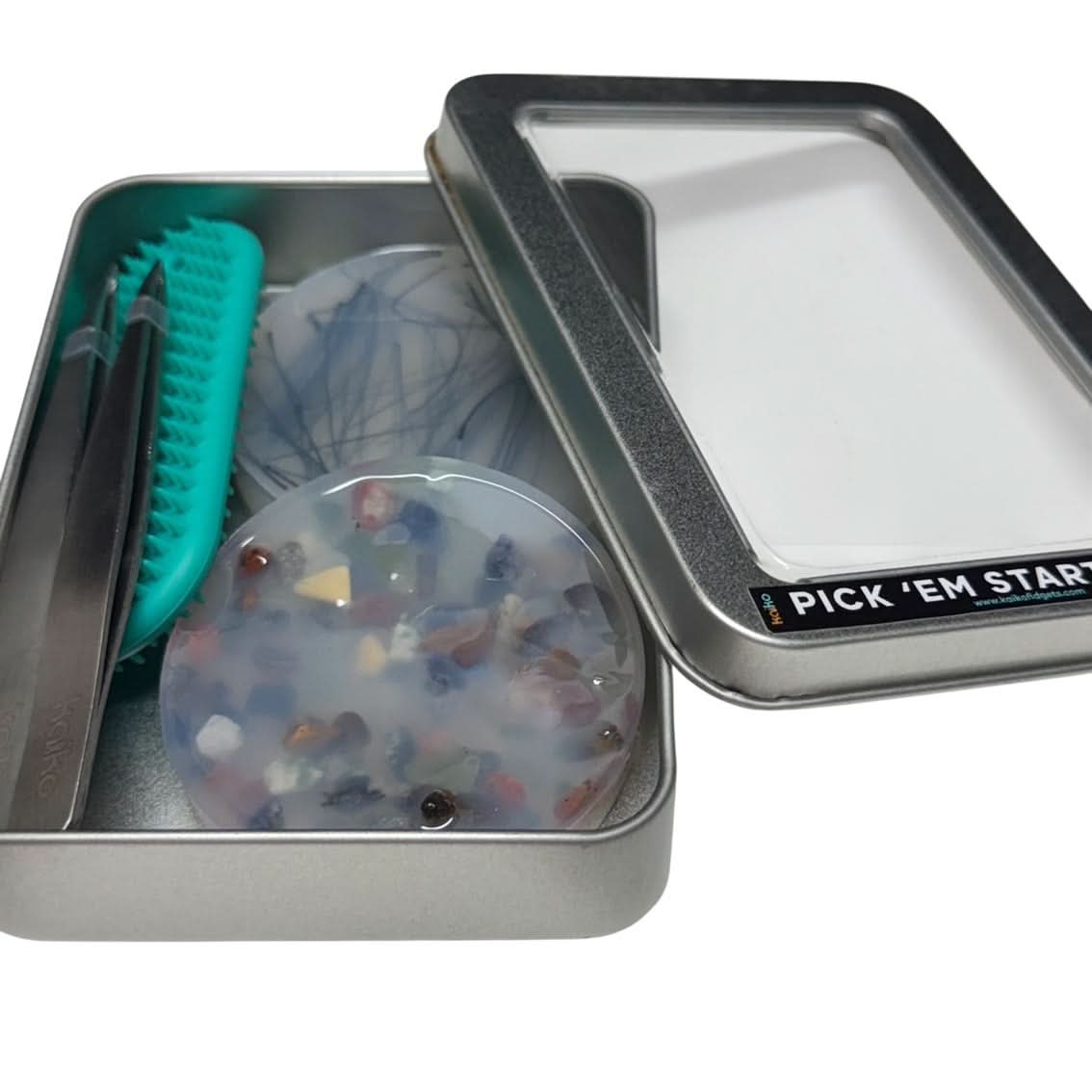 Pick 'Em Bundle 6 = Pick 'Em Starter Set Tin + Two Put 'Em Putty - Bundle & Save