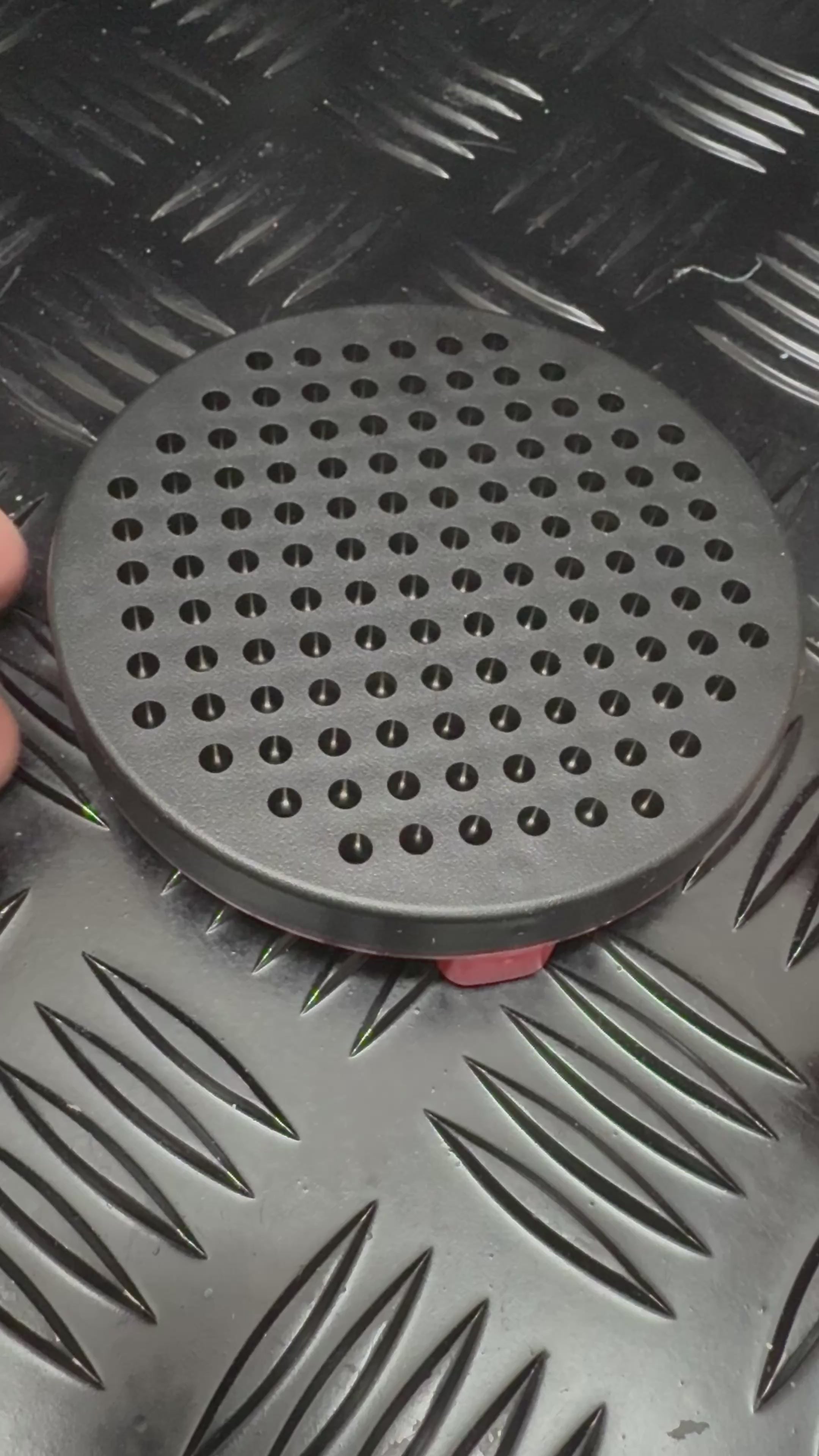 Load video: Mini Magnetic  Pad - Round