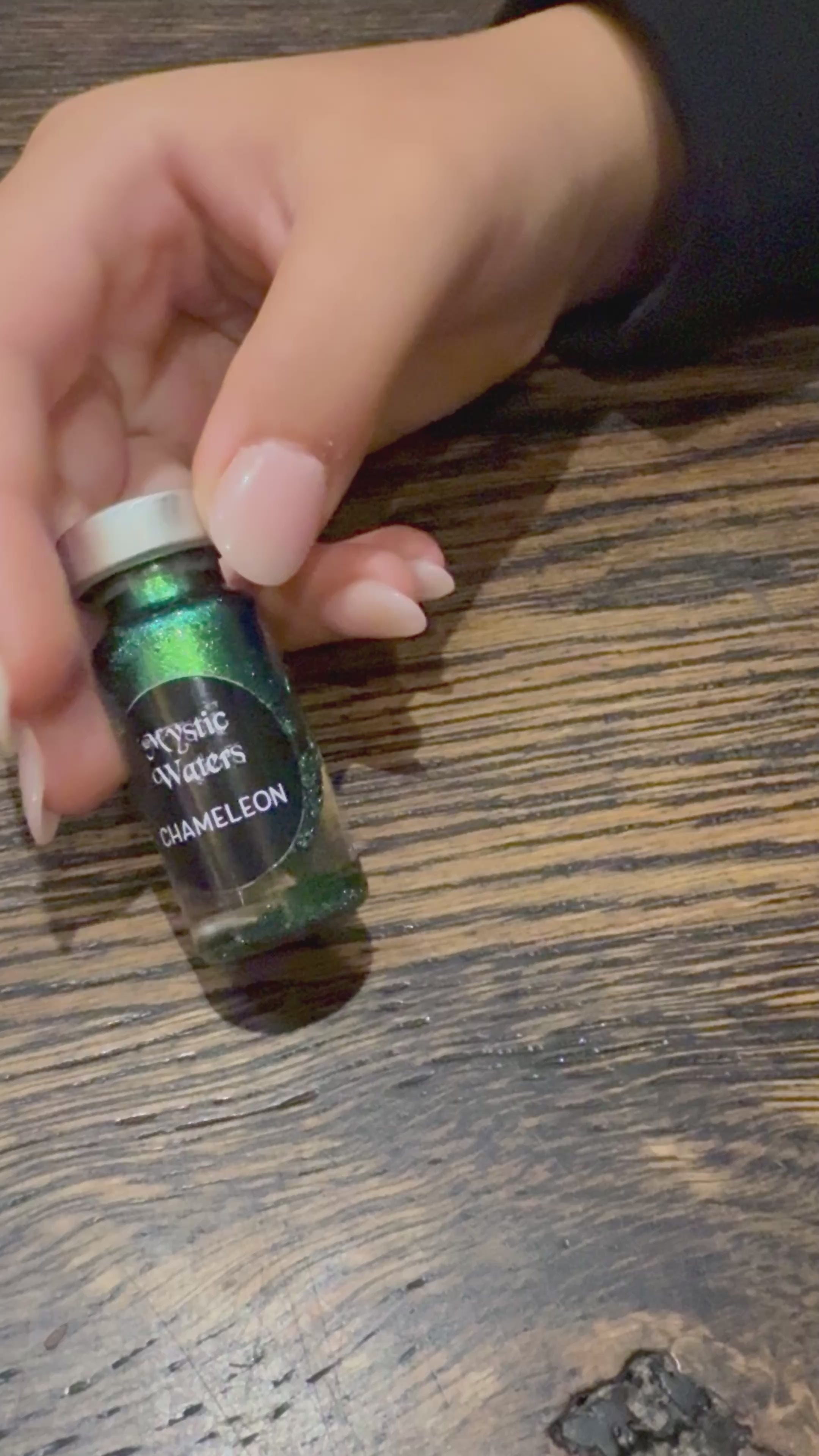 Load video: Mystic Waters Mini Calm Bottles in Storage Case