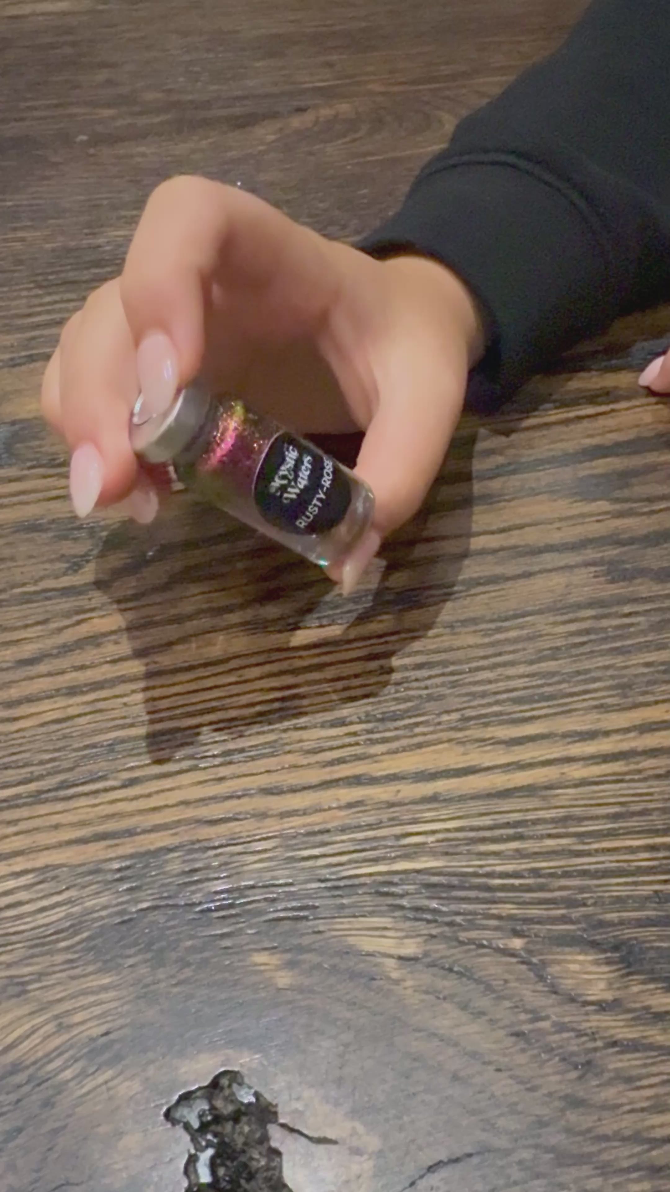 Load video: Mystic Waters Mini Calm Bottles in Storage Case