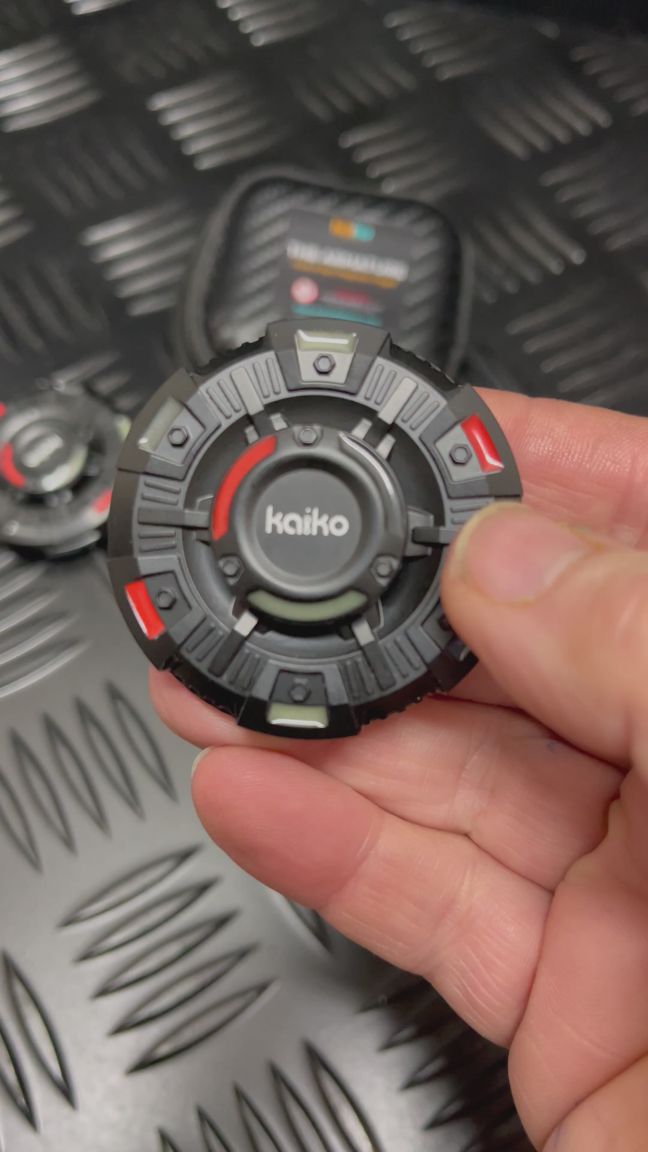 Load video: The Armature Glow in Dark ASMR Spinner