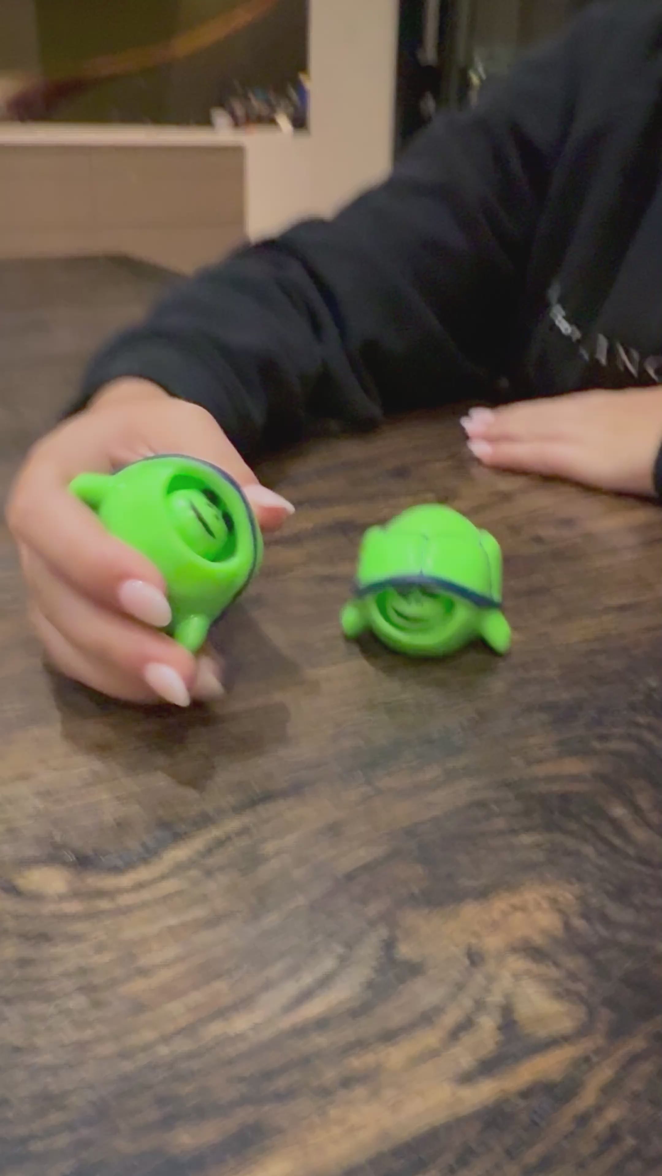 Load video: Tucker the Pop Head Turtle