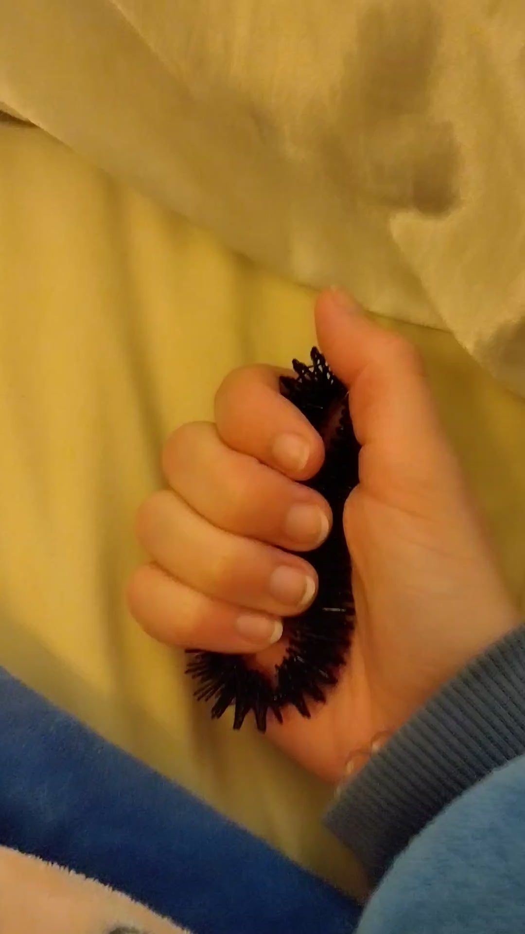 Load video: PURPLE Wrist Spikey by Kaiko