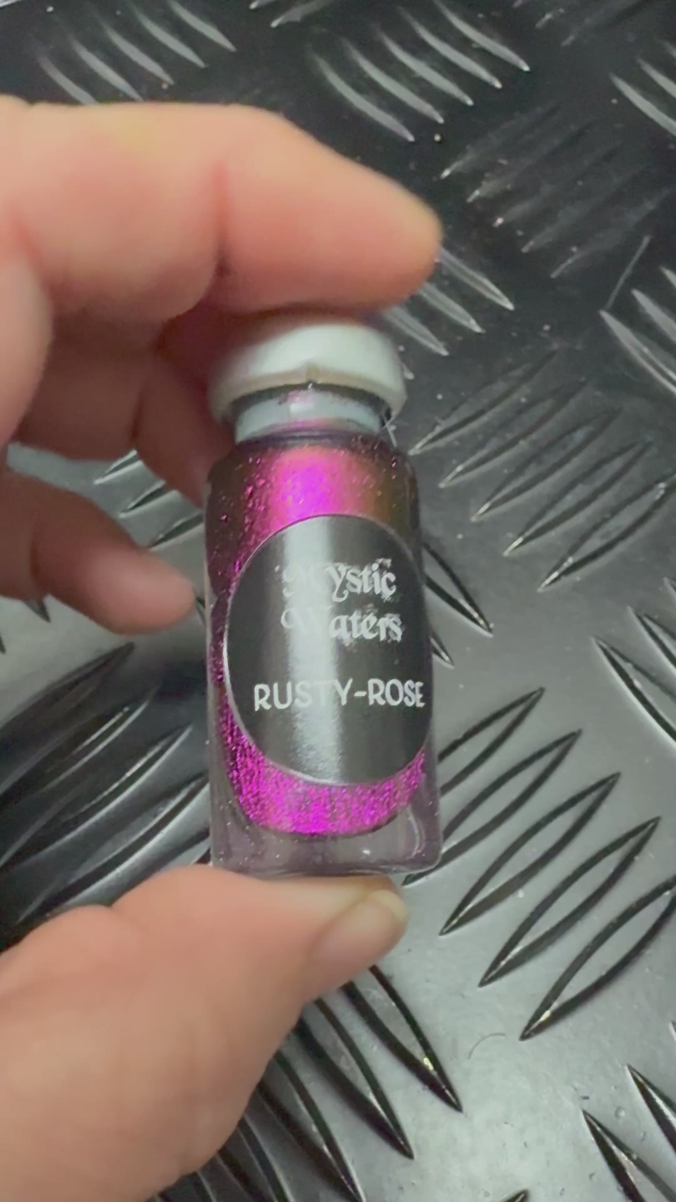 Load video: Mystic Waters Mini Calm Bottles in Storage Case