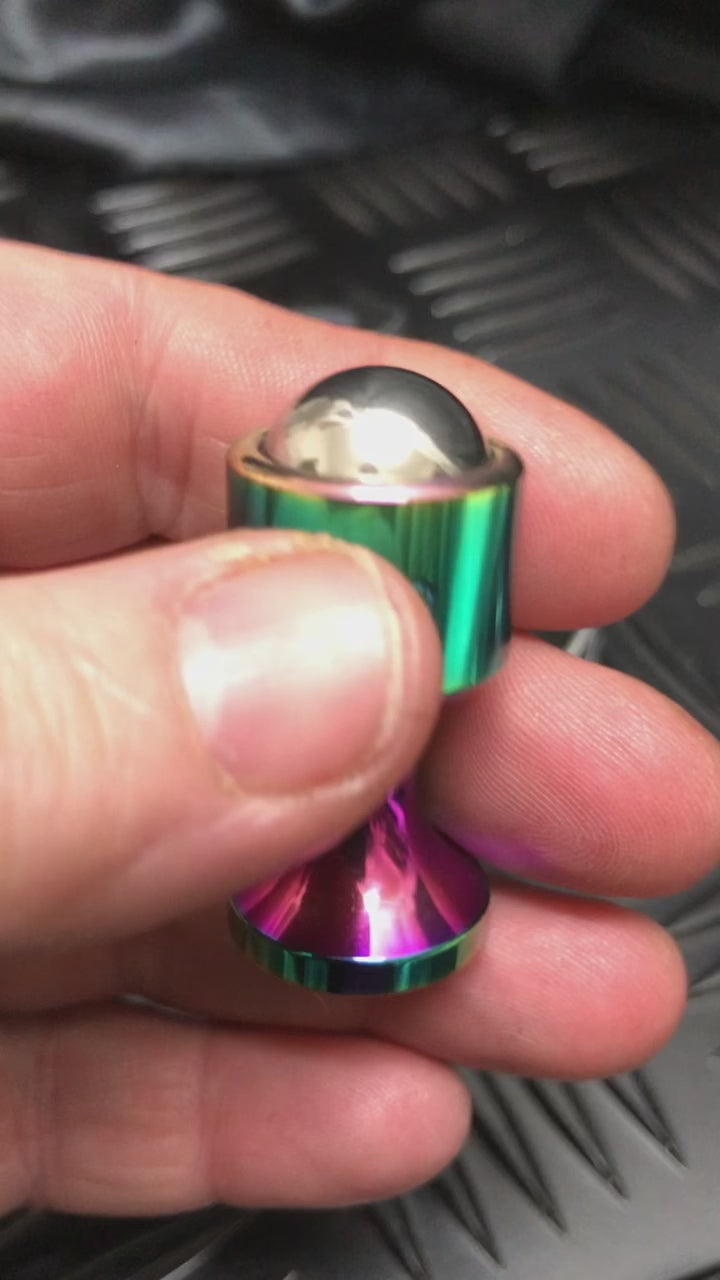 Load video: The Detonator - roll, press &amp; twist