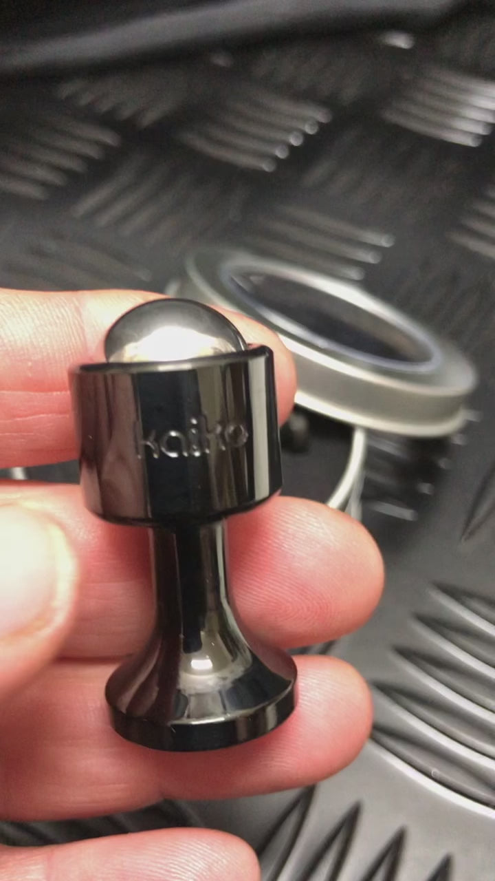 Load video: The Detonator - roll, press &amp; twist