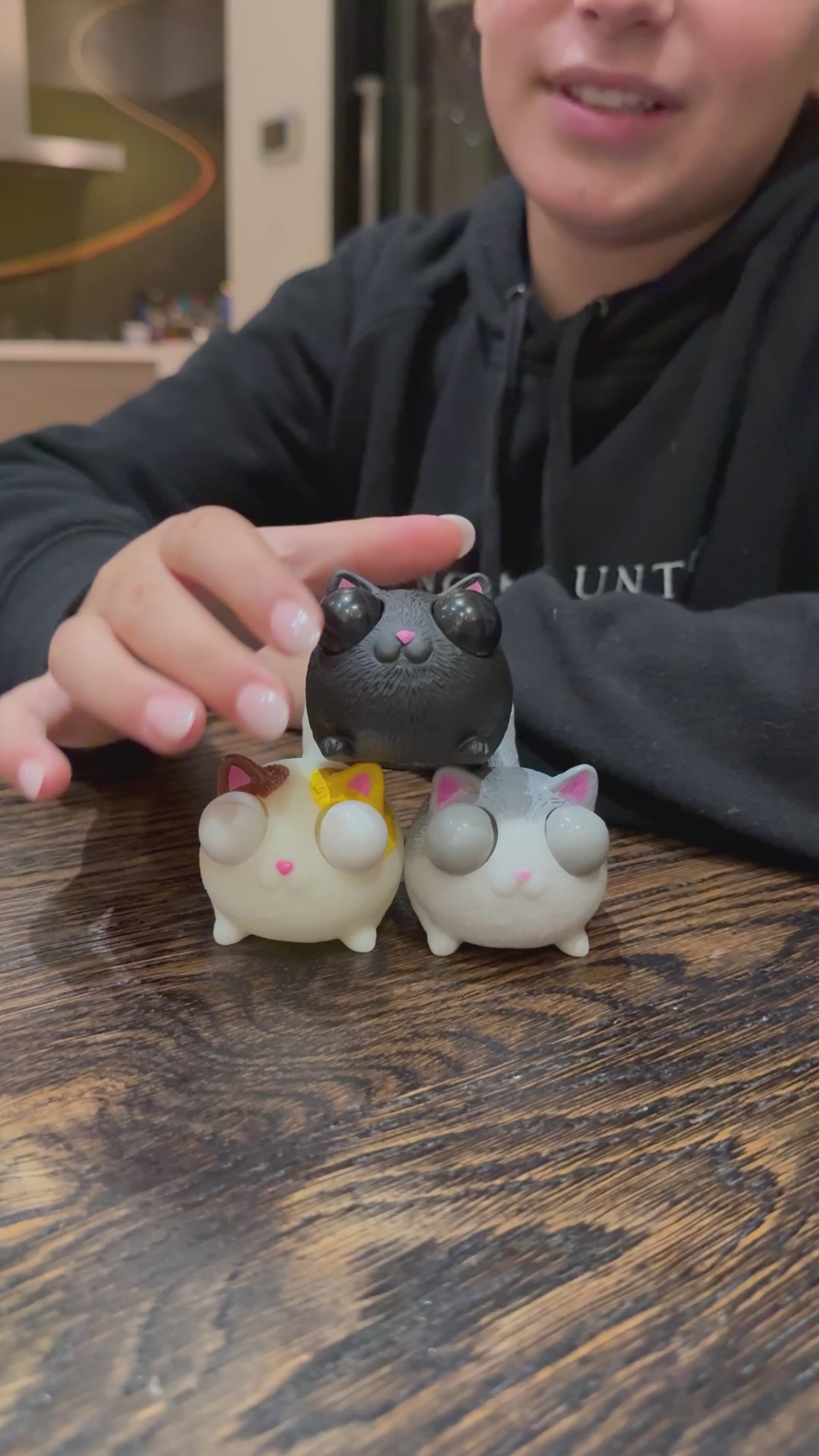 Load video: Jack the Cat Eye Popping Fidget