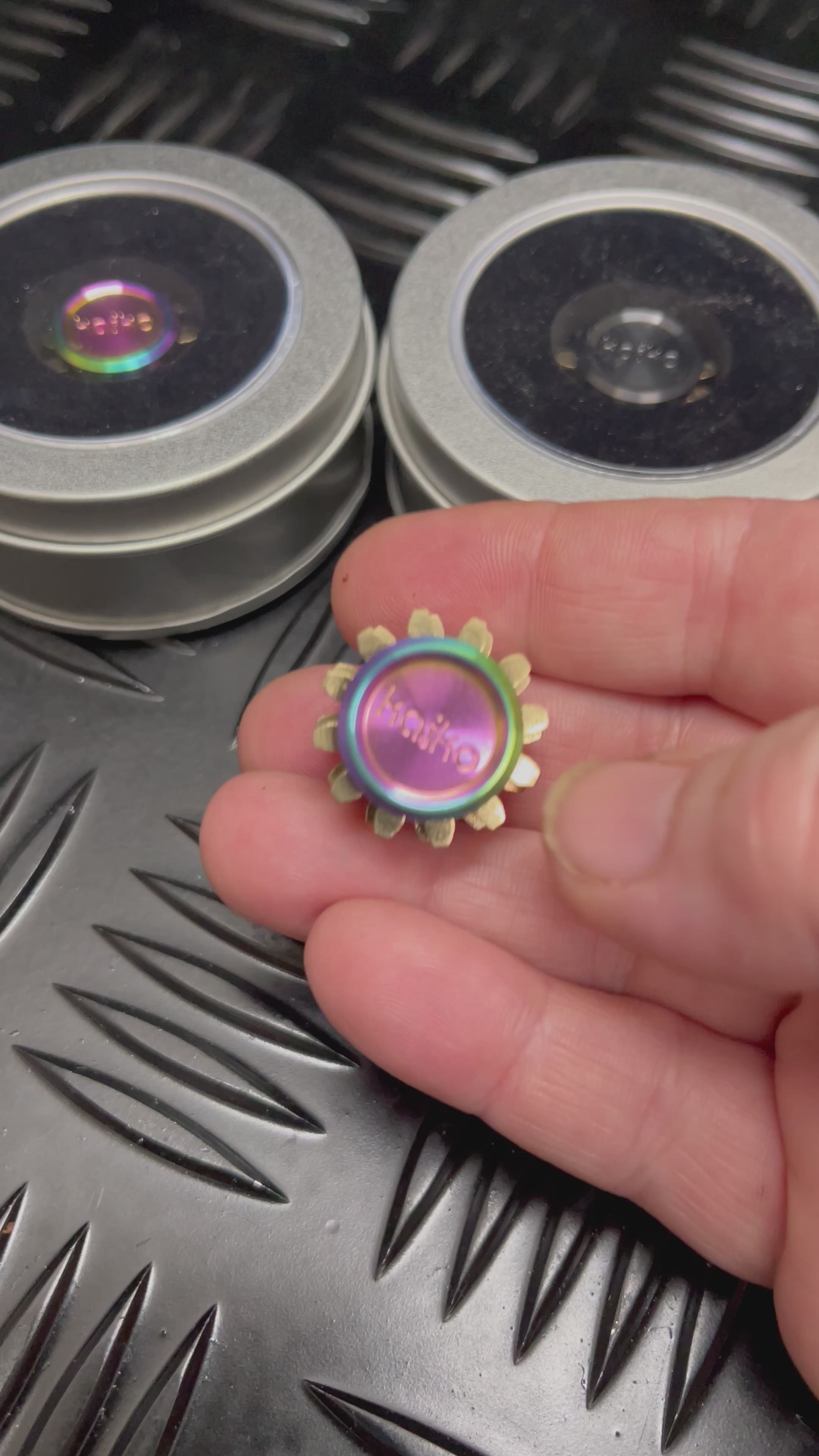 Load video: Double Cog 24g by Kaiko