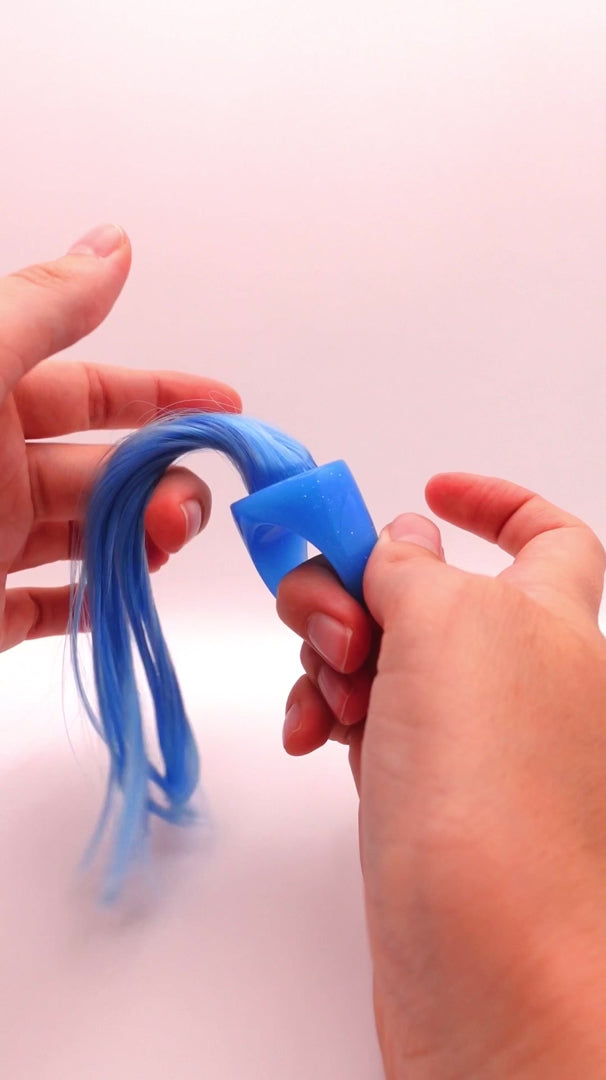 Load video: Nostalgia Twirler – Hair-Twirling Fidget by Fidge