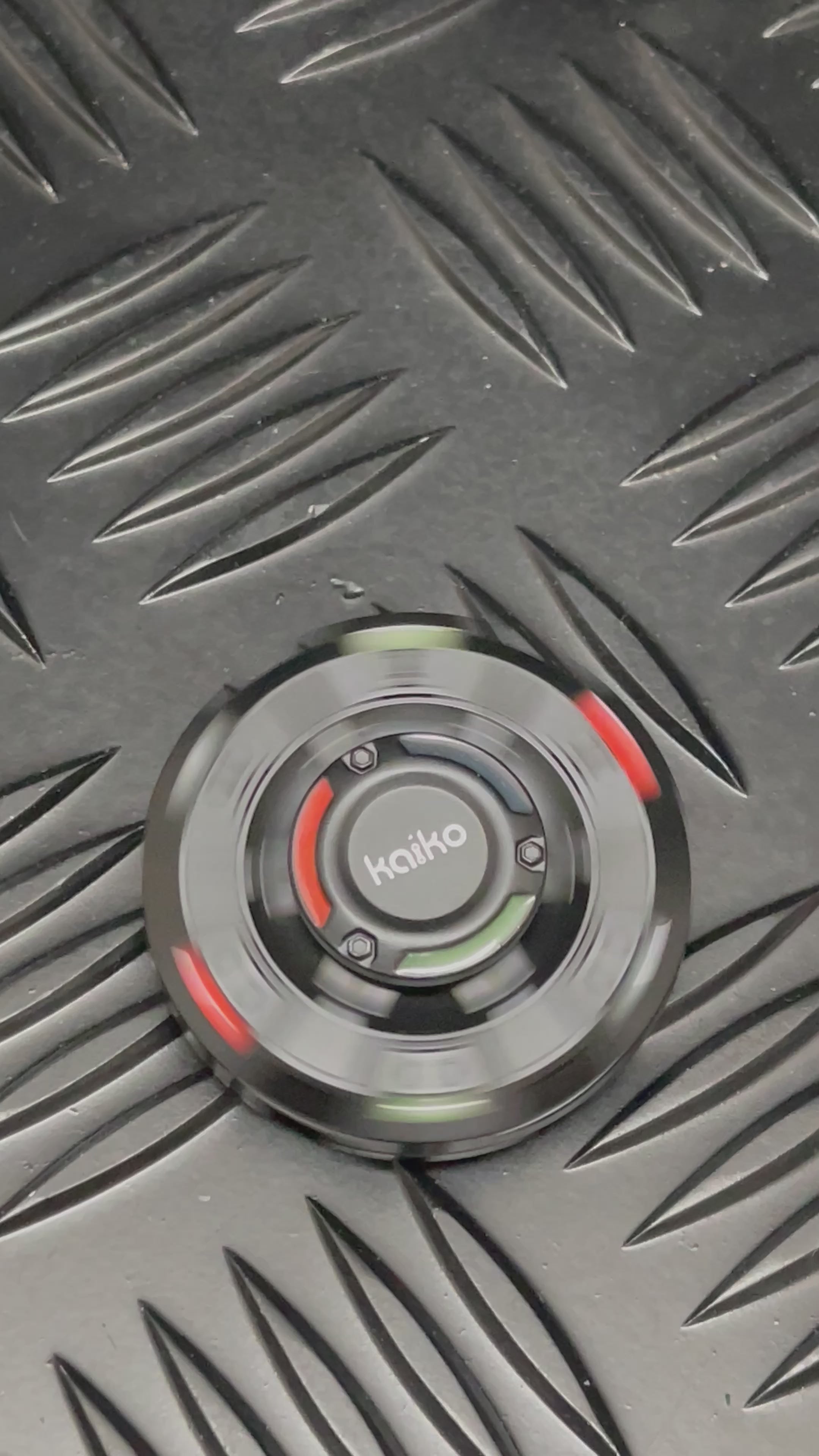 Load video: The Armature Glow in Dark ASMR Spinner