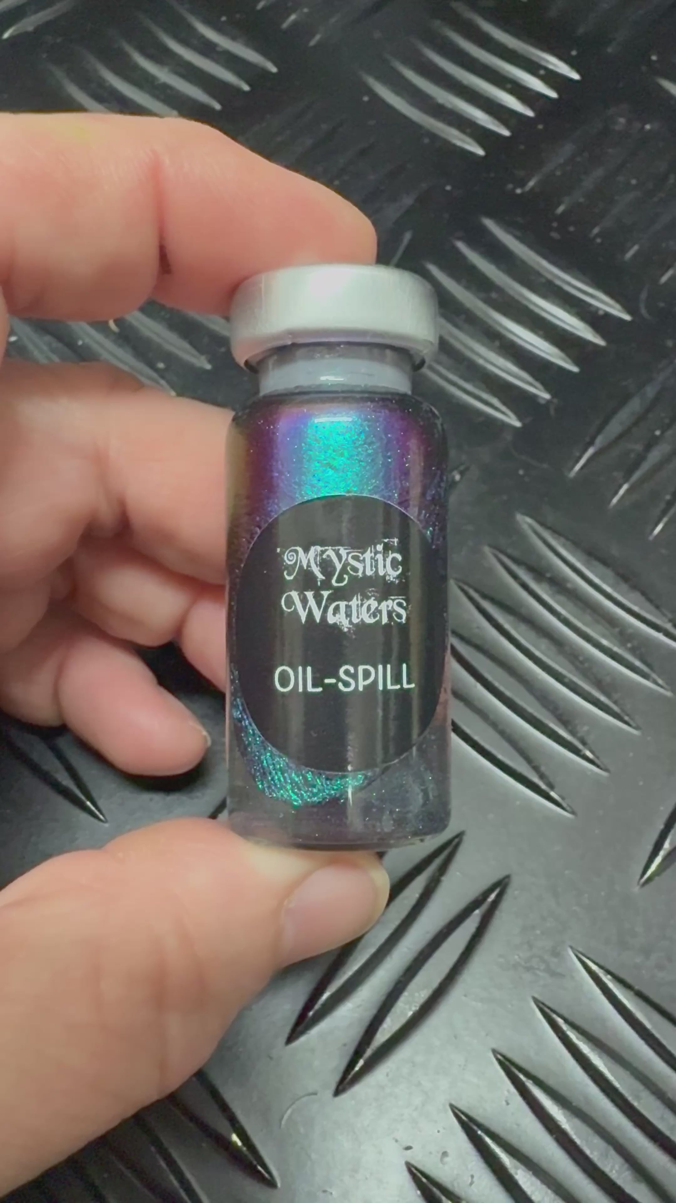 Load video: Mystic Waters Mini Calm Bottles in Storage Case