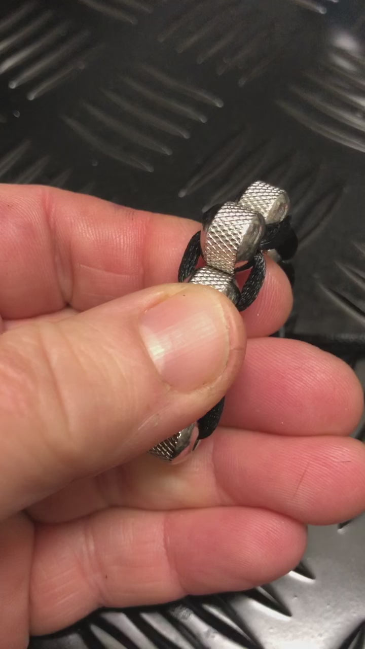 Load video: NECKLACE - CRUNCHY Caterpillar