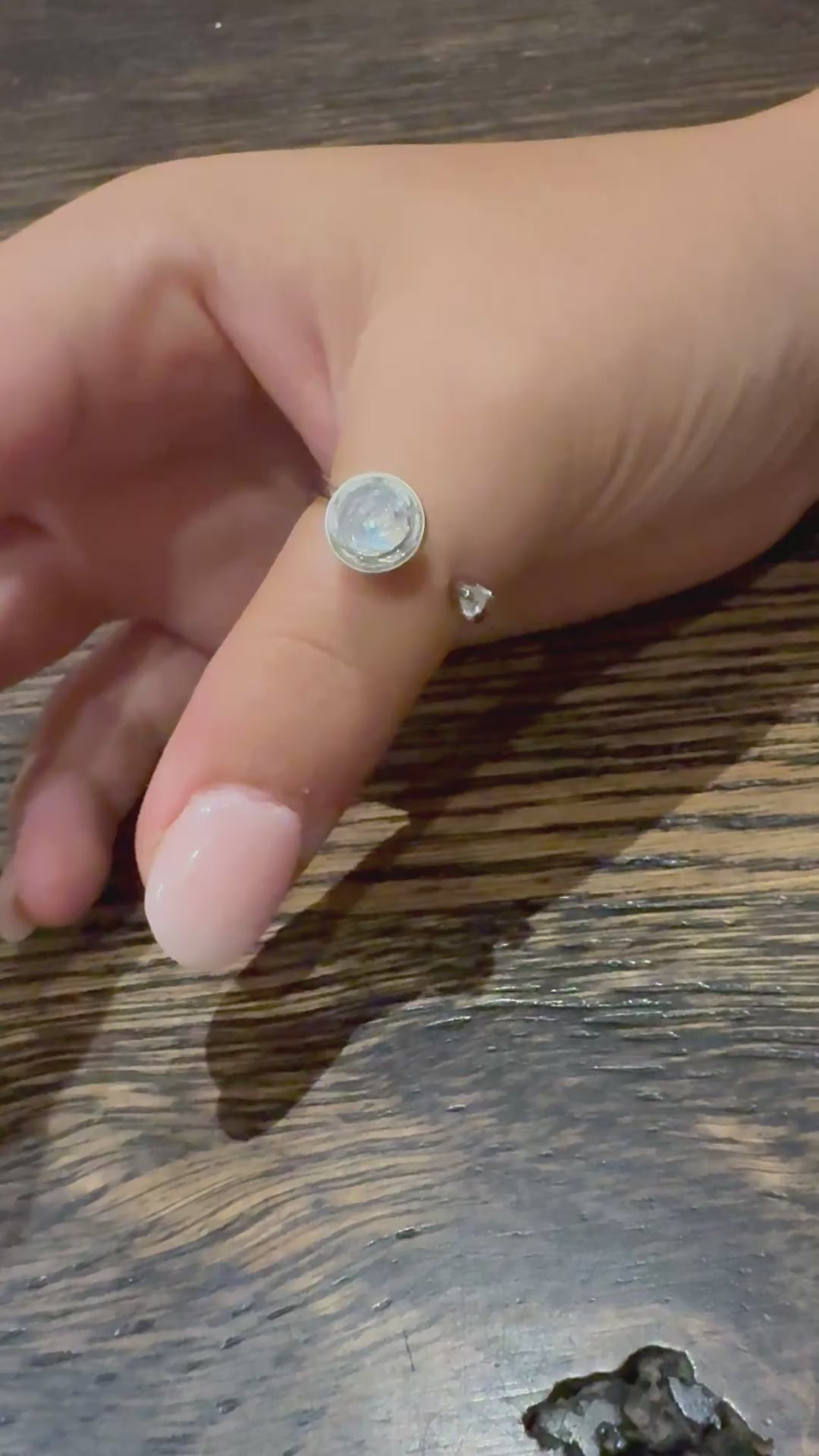 Load video: Mira Fidget Ring - Spinning Diamante - for Anxiety and Sensory Support Draft