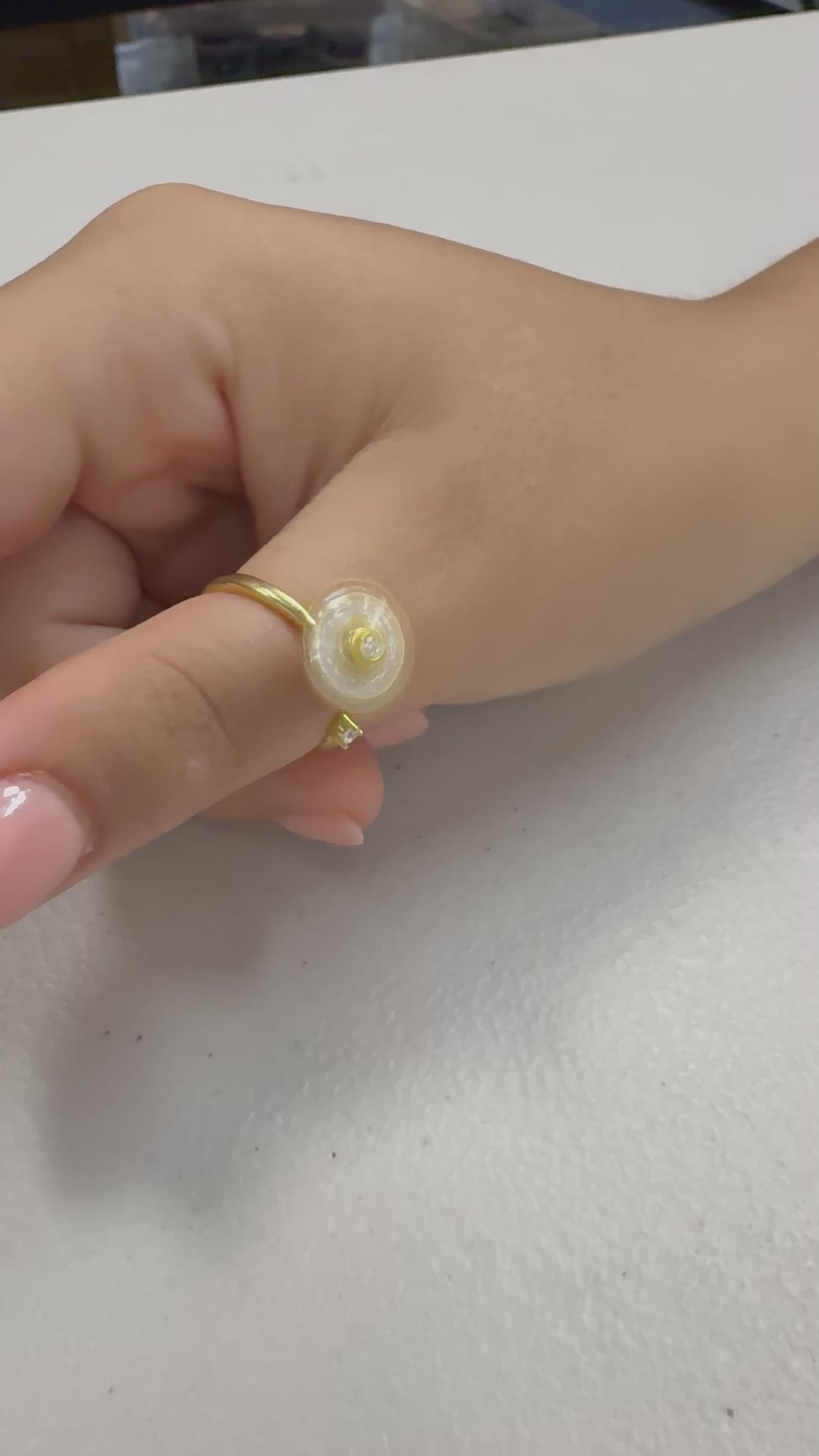 Load video: Auri Fidget Ring