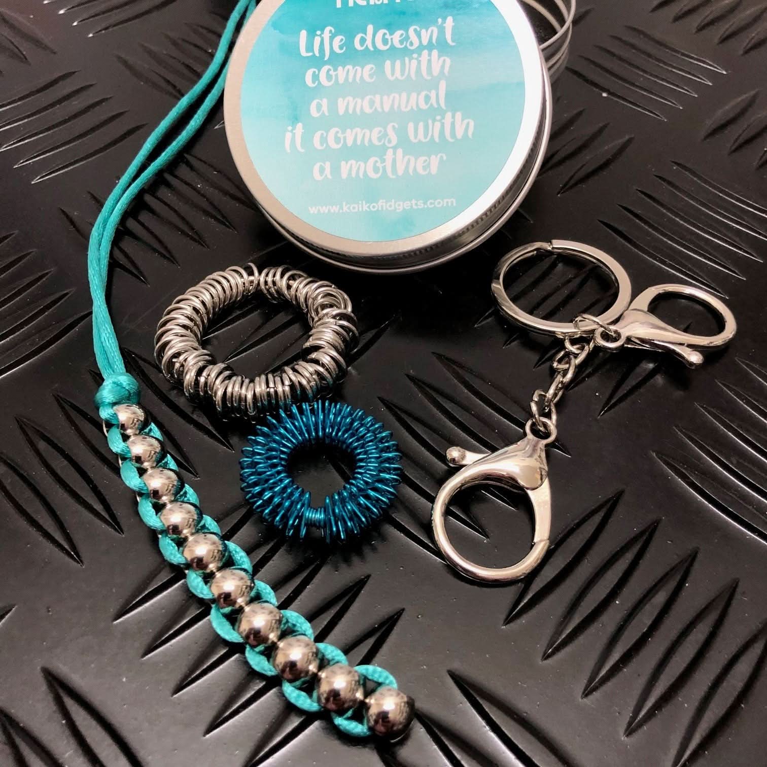 Life Doesn't Come with a Manual It Comes with a Mother Quote Fidget Tin