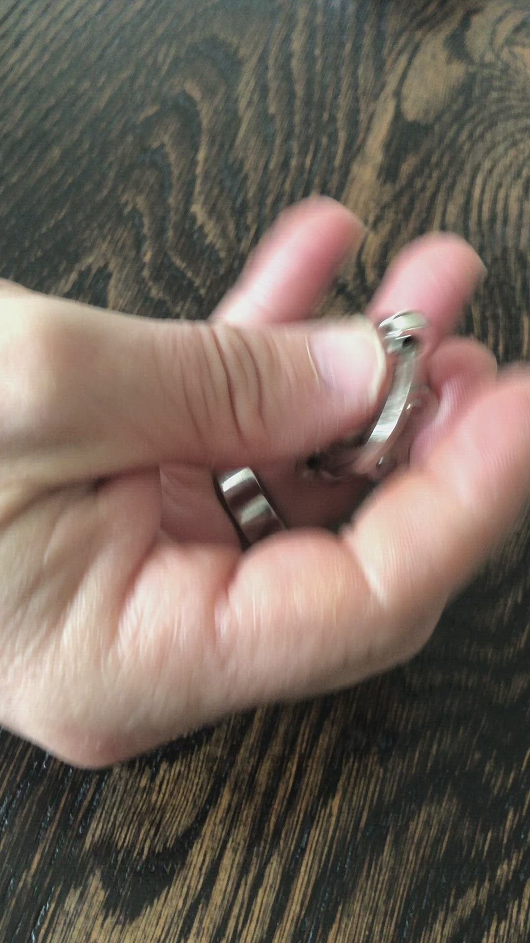 Load video: SMALL fidget by Kaiko