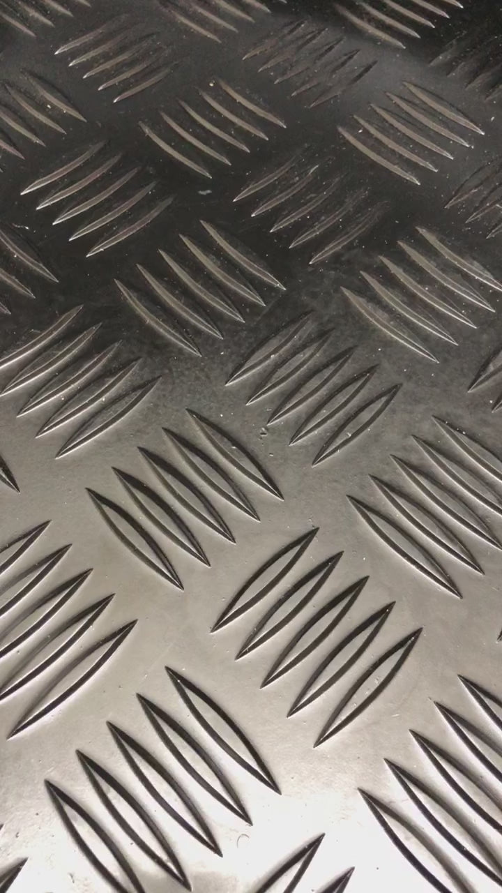 Load video: Hand and Finger Grip Exerciser