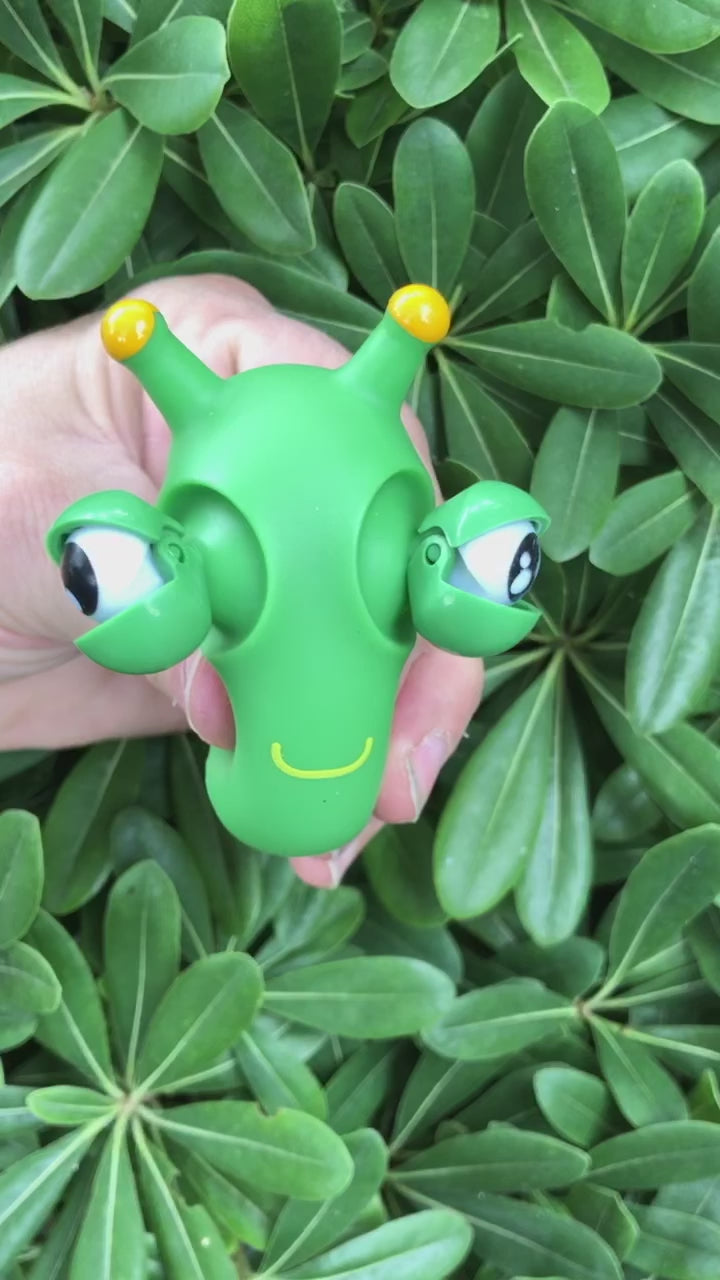 Load video: "Slyder" the Eye Popping Caterpillar Fidget