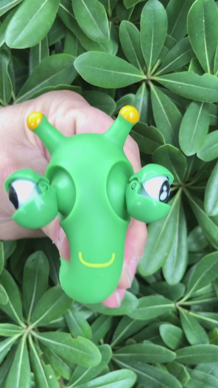 Load video: "Slyder" the Eye Popping Caterpillar Fidget
