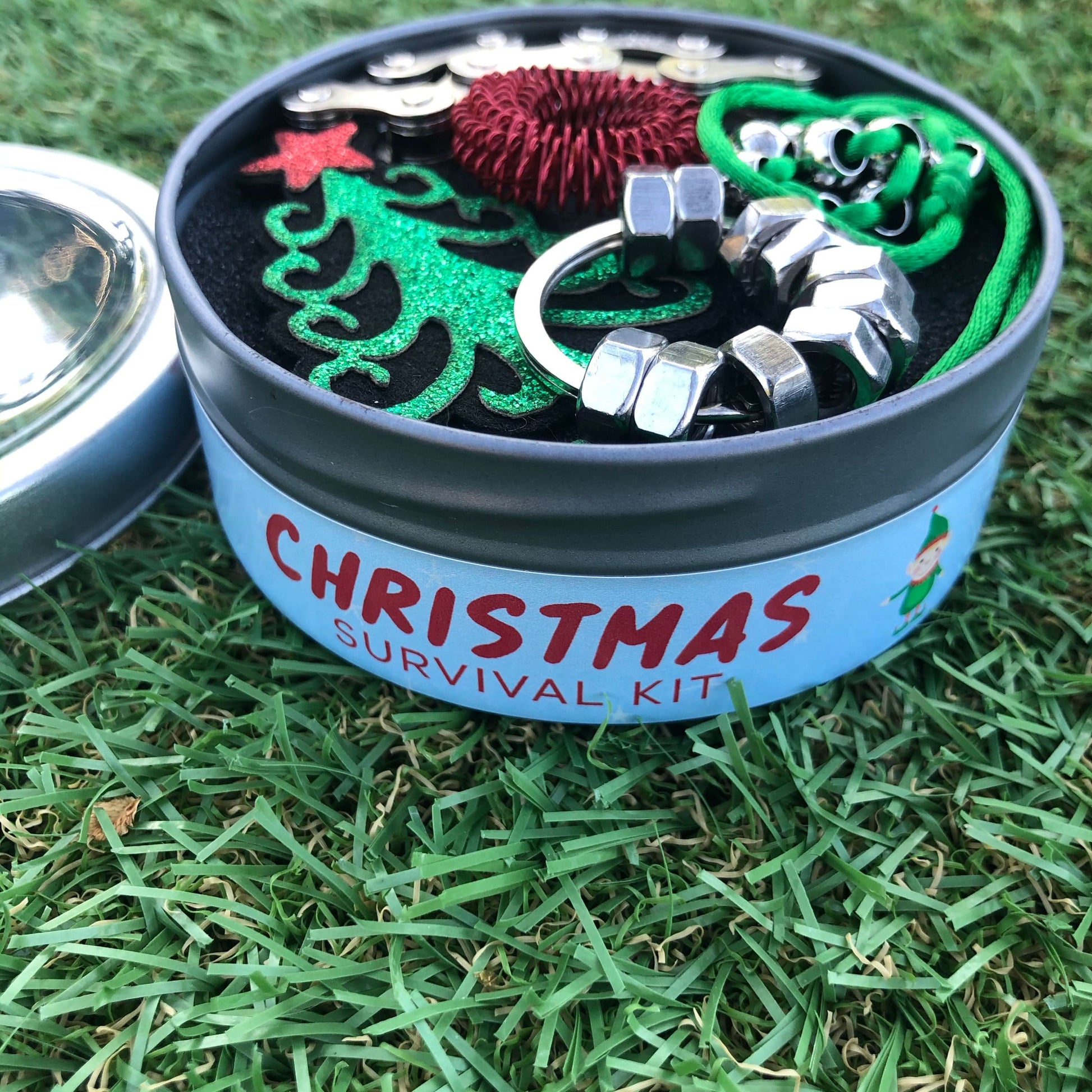 Kaiko CHRISTMAS SURVIVAL KIT