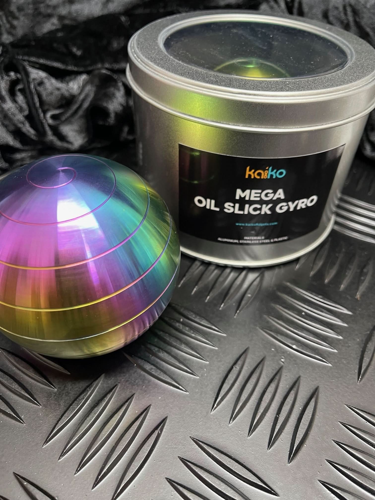MEGA Oil Slick Spinning Gyro - 807 grams Kaiko Exclusive